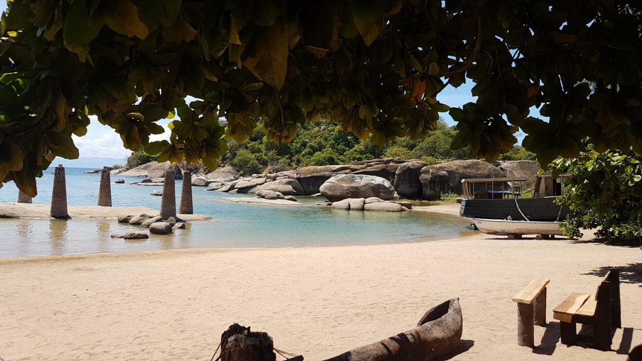 Mufasa Eco Lodge Monkey Bay Екстер'єр фото