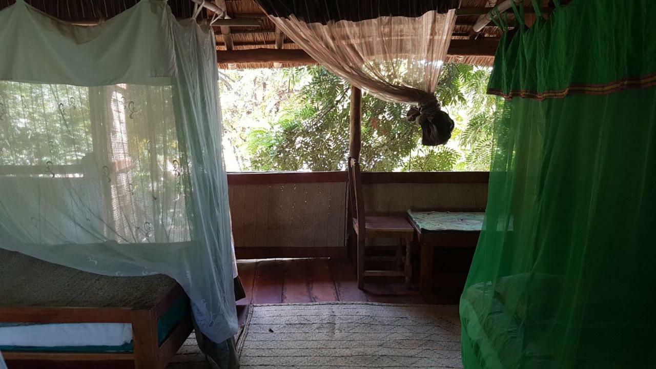 Mufasa Eco Lodge Monkey Bay Екстер'єр фото