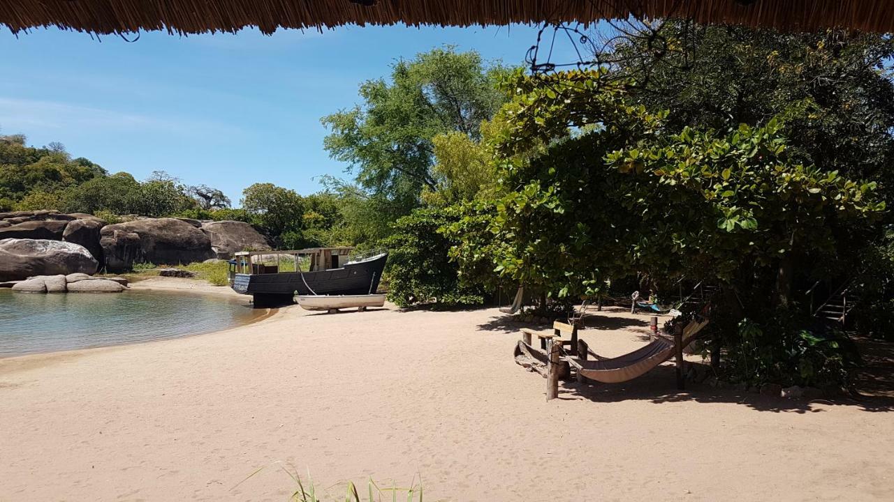 Mufasa Eco Lodge Monkey Bay Екстер'єр фото