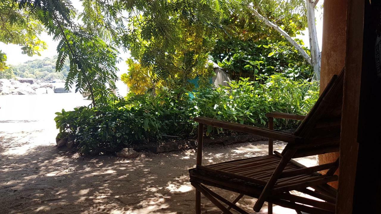 Mufasa Eco Lodge Monkey Bay Екстер'єр фото