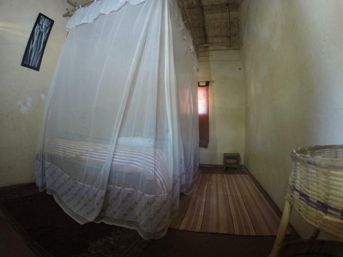 Mufasa Eco Lodge Monkey Bay Екстер'єр фото